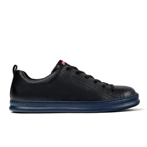 Runner Four K100226-017 Black